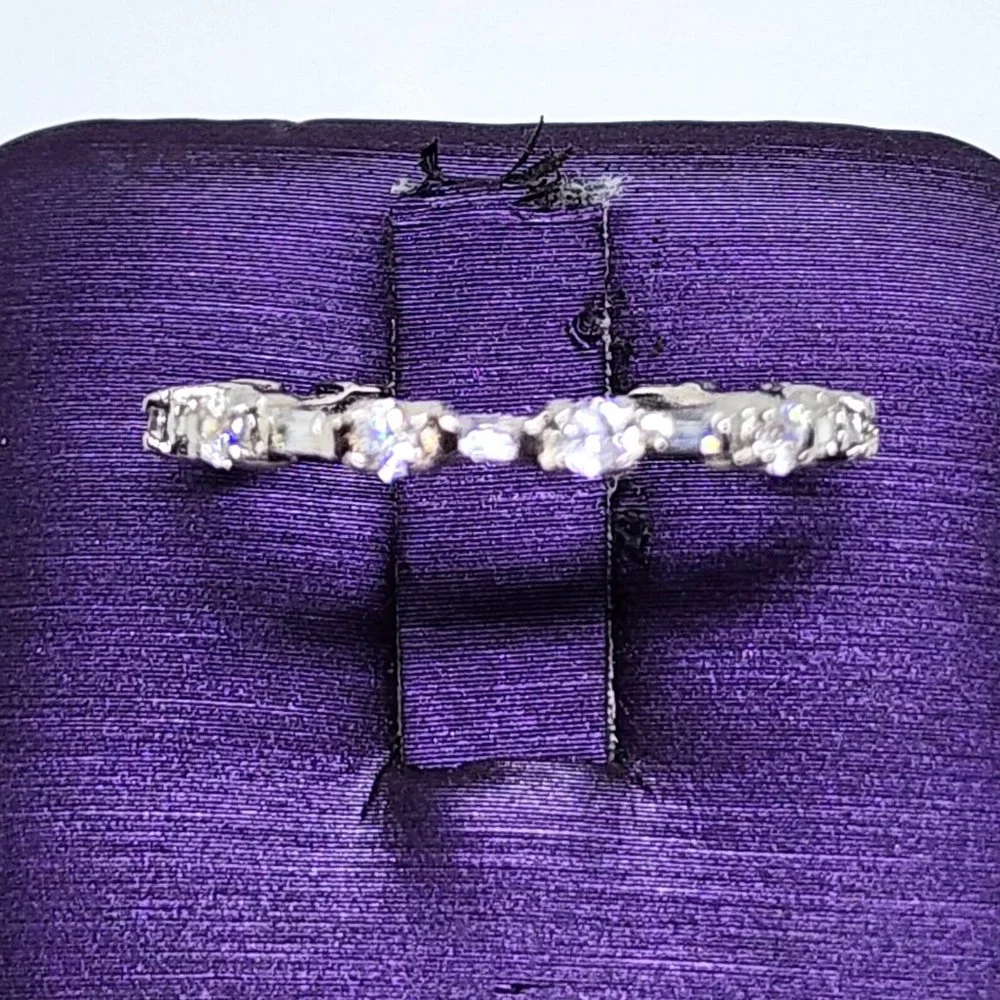 Round and Baguette Prong Set Stones Narrow Band Sterling Silver Ring SZ 7